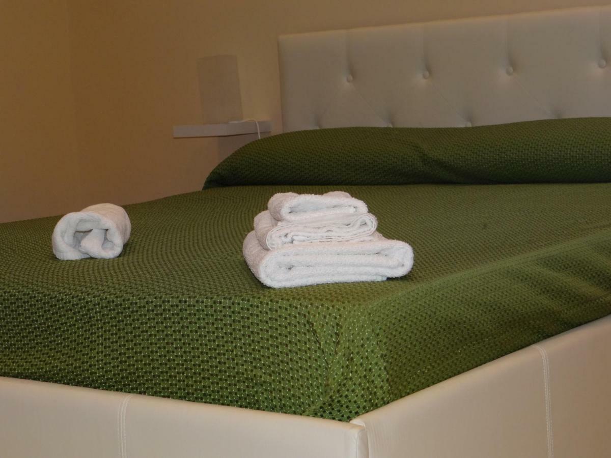 Montecarlo Palace Bed & Breakfast Palermo Dış mekan fotoğraf